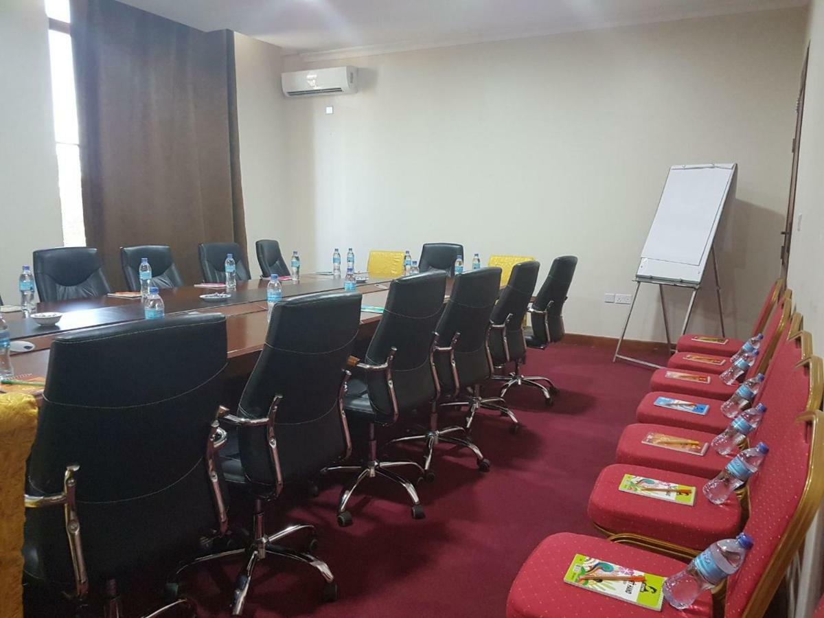 Nashera Hotel Dodoma Экстерьер фото